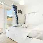 The Shell House - 2 Steps From The Sea *