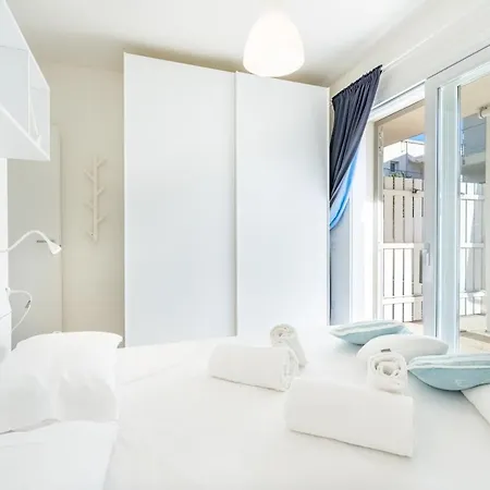 The Shell House - 2 Steps From The Sea * ايزولا روسا