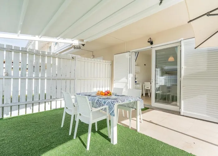 The Shell House - 2 Steps From The Sea Nyaraló Isola Rossa