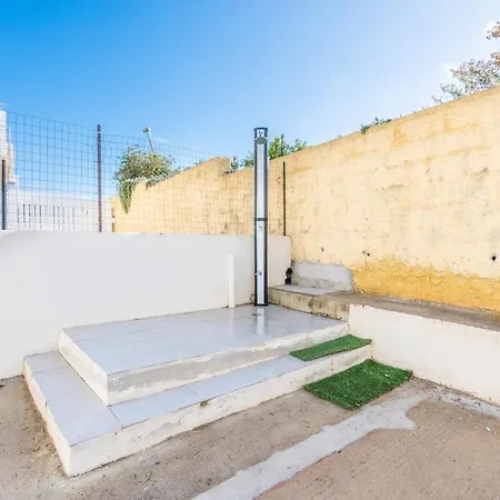 Hébergement de vacances The Shell House - 2 Steps From The Sea Isola Rossa (Sassari)